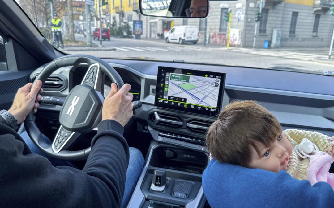“Quattroruote” e i bimbi in auto: troppi errori, pochi controlli