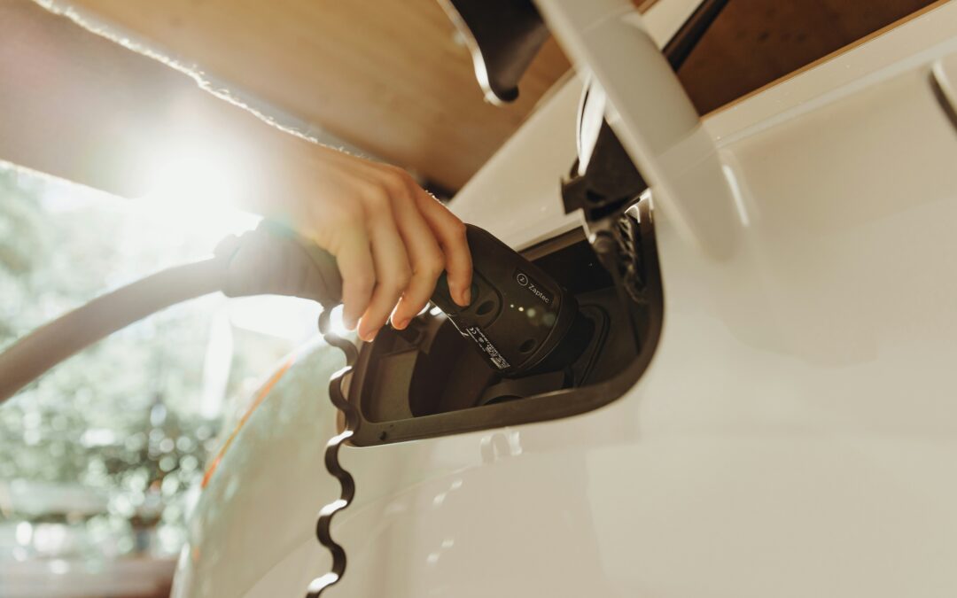 Auto elettriche, record di colonnine in Italia: sono oltre 84mila